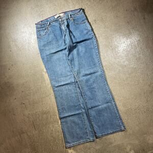 Y2K Levi’s Relaxed Boot Cut Jeans 550 | Blue Women's Denim 10M